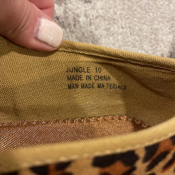 Boutique by Corkys cheetah sneakers - Picture 4 of 4